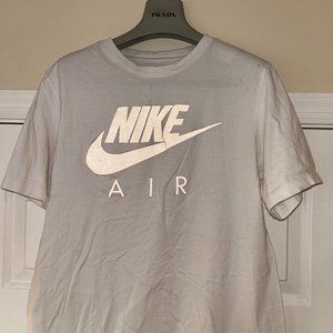 Nike Air Reflective Tee Shirt Medium